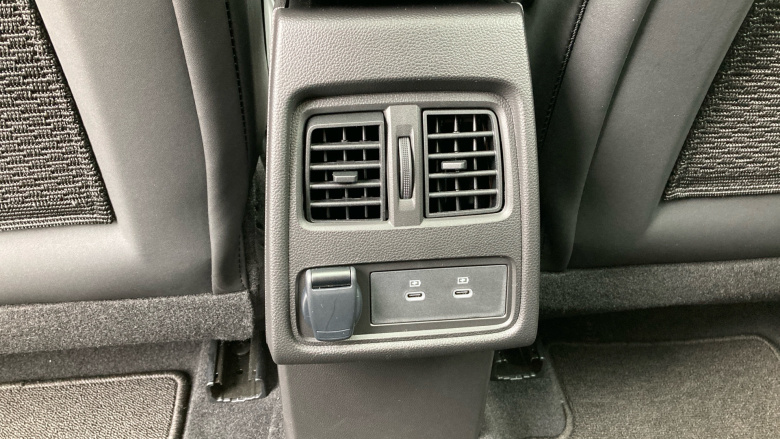 Renault Symbioz 1.6 E-Tech FHEV 145 Iconic Esprit Alpine 5dr Auto Hybrid Estate